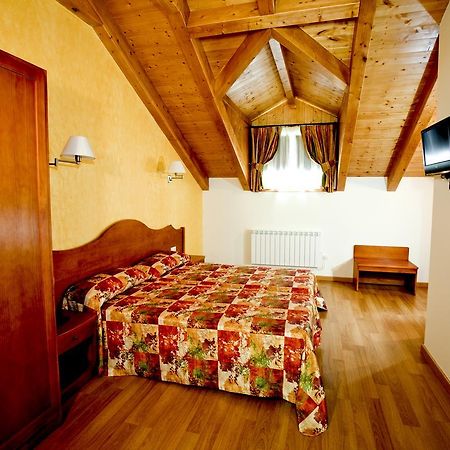 Hotel Montseny Espuy エクステリア 写真