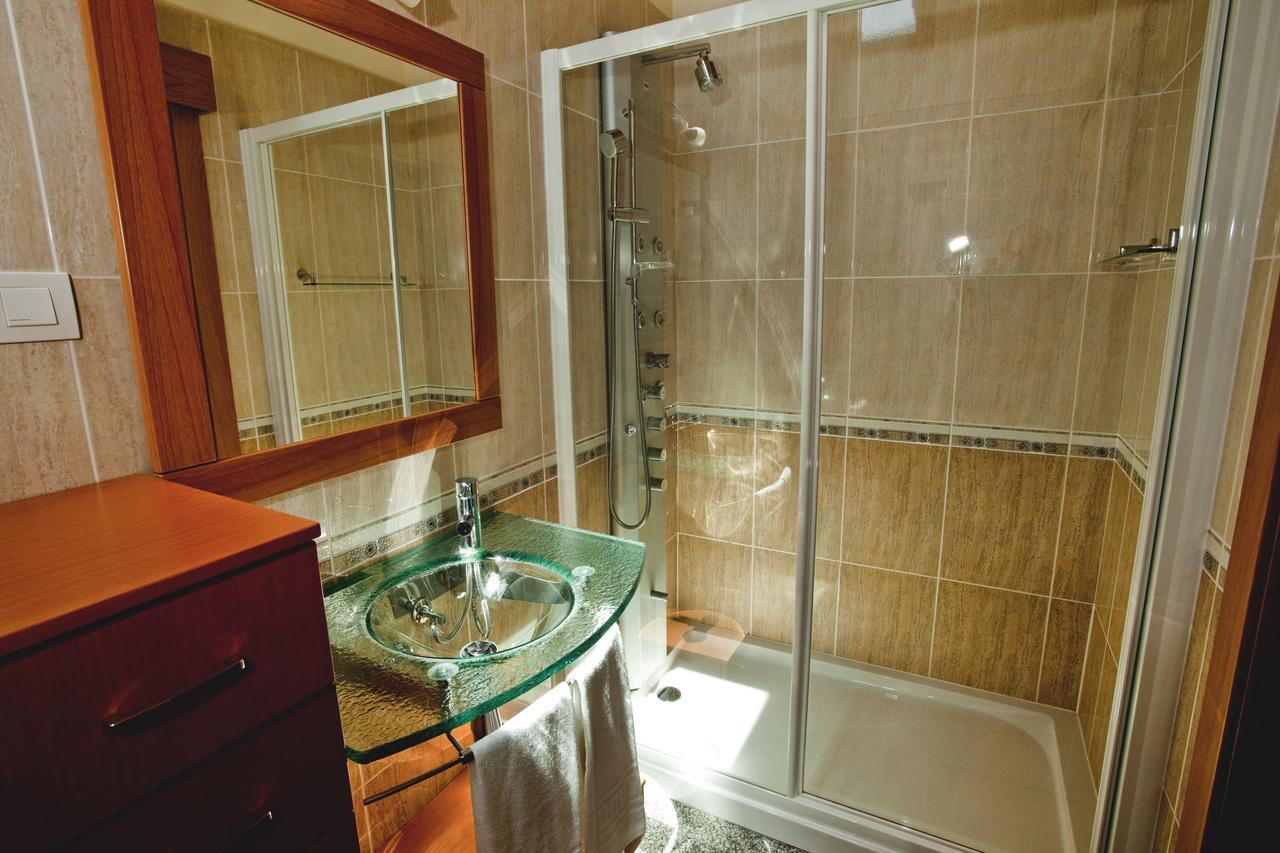 Hotel Montseny Espuy エクステリア 写真